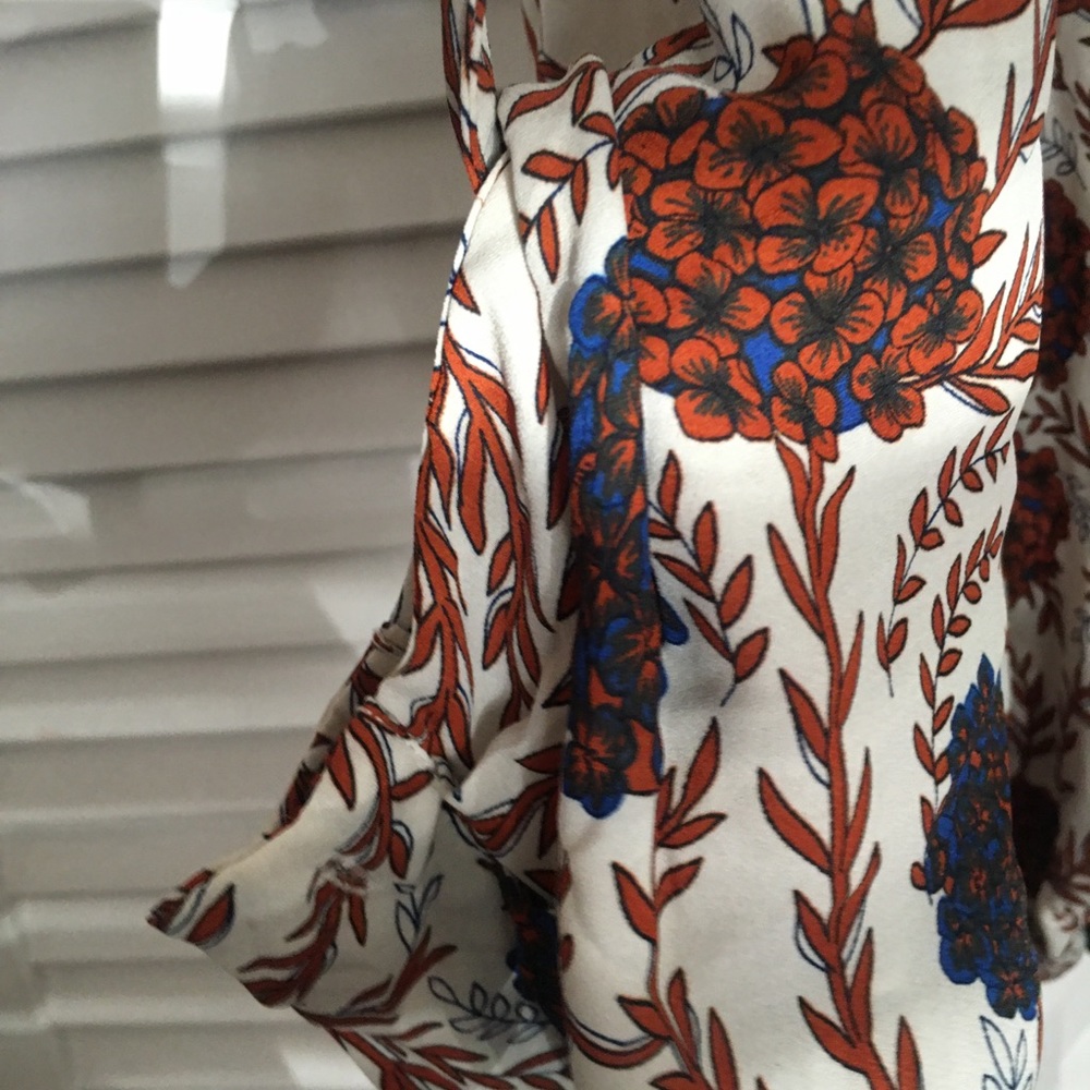 Colorful blouse - Picture 2 of 4